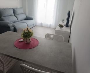 Dormitori de Apartament de lloguer en  Huelva Capital amb Balcó