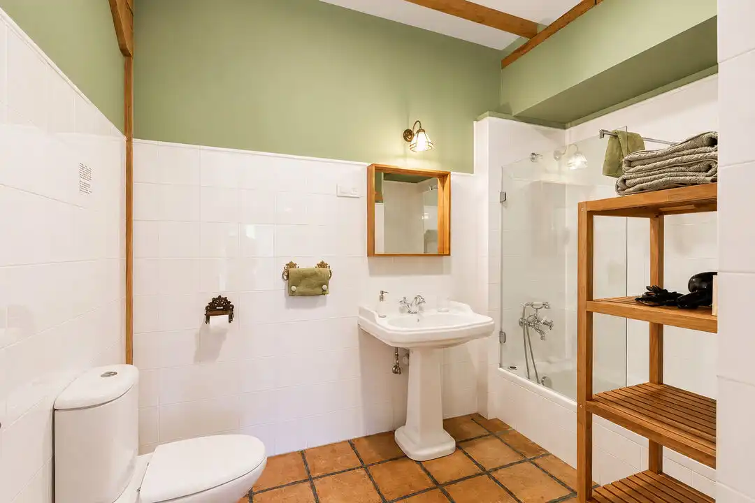 Baño de Casa o chalet en venta en Ayala / Aiara con Aire acondicionado, Calefacción y Jardín privado