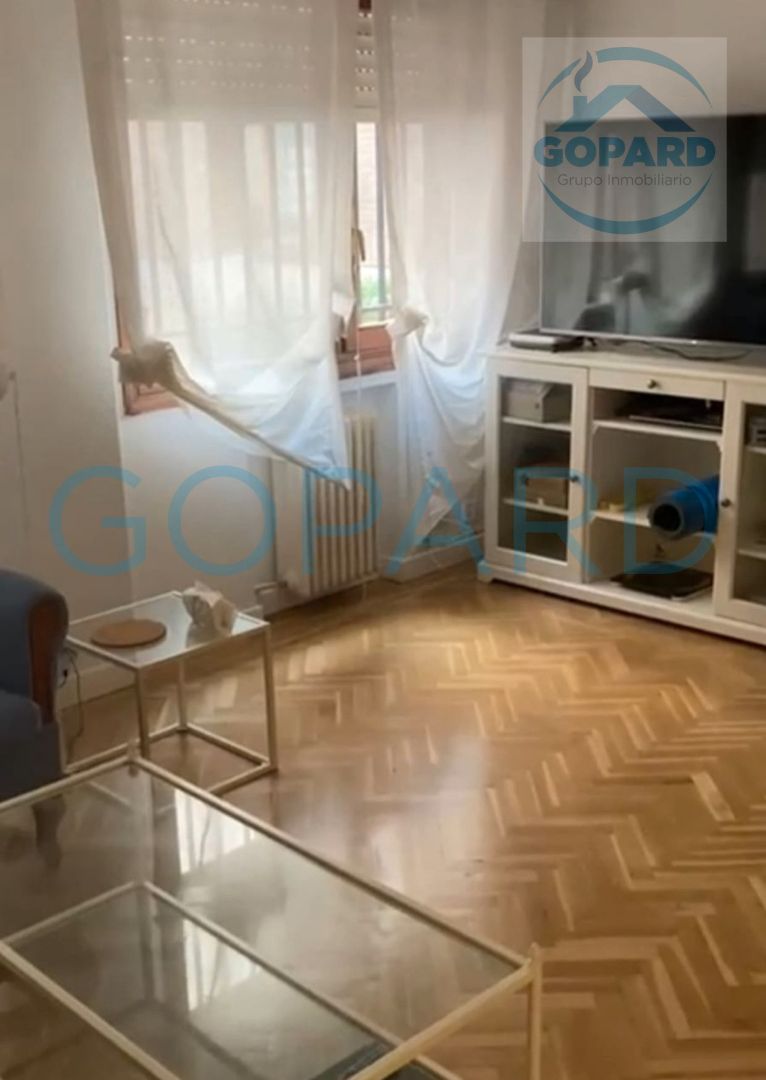 Bedroom of Flat for rent in  Madrid Capital  with Heating, Furnished and Oven