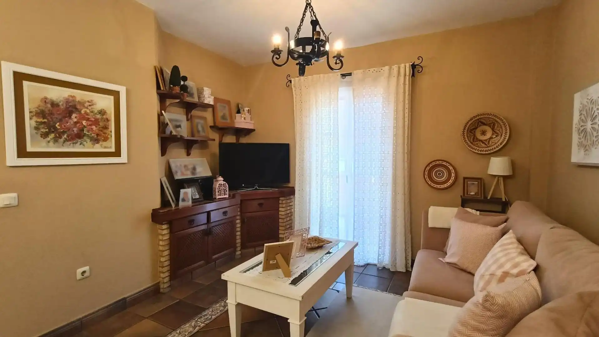 Living room of Detached homes for sale in San Fernando