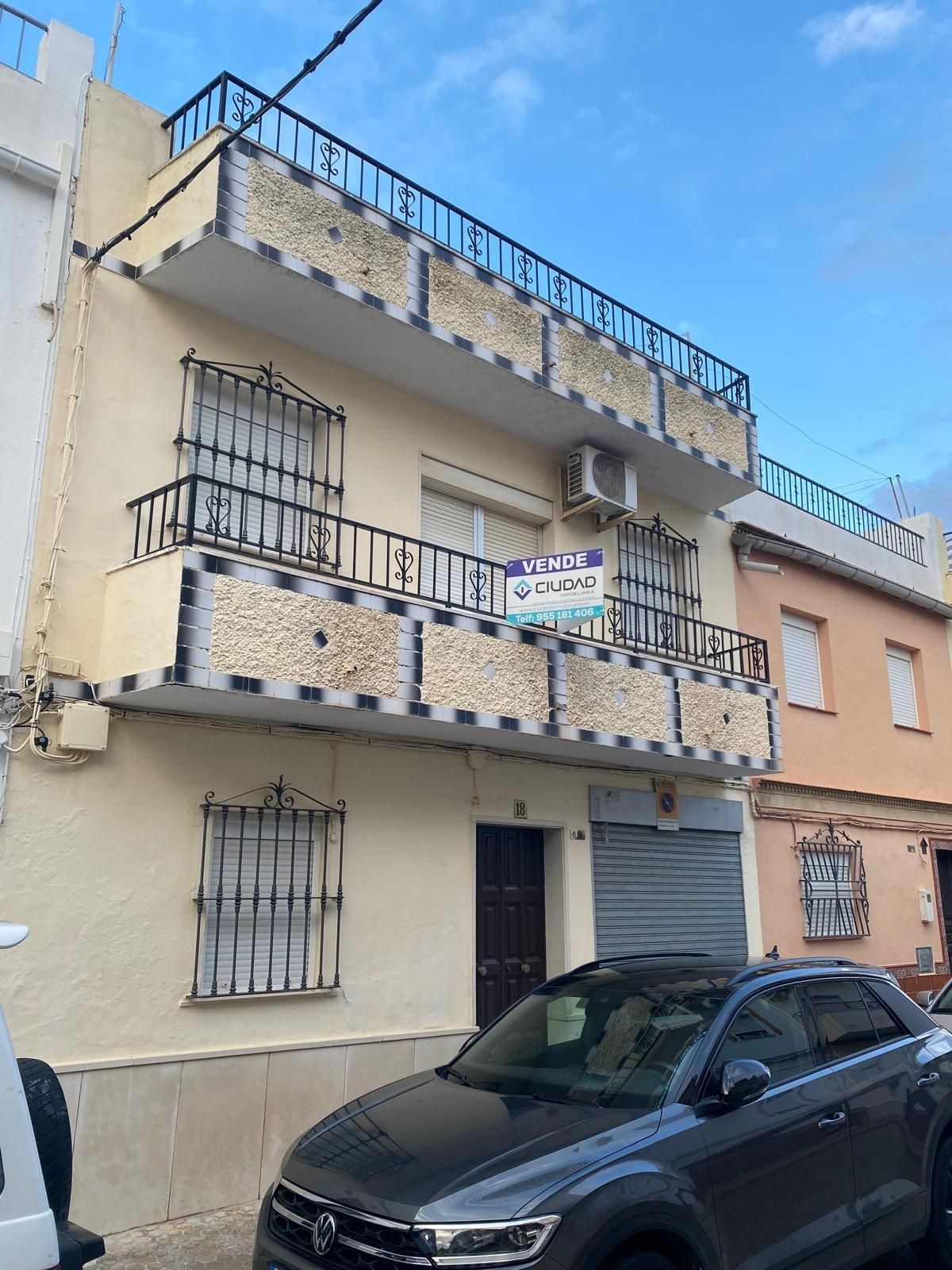 Vista exterior de Casa o chalet en venta en Morón de la Frontera