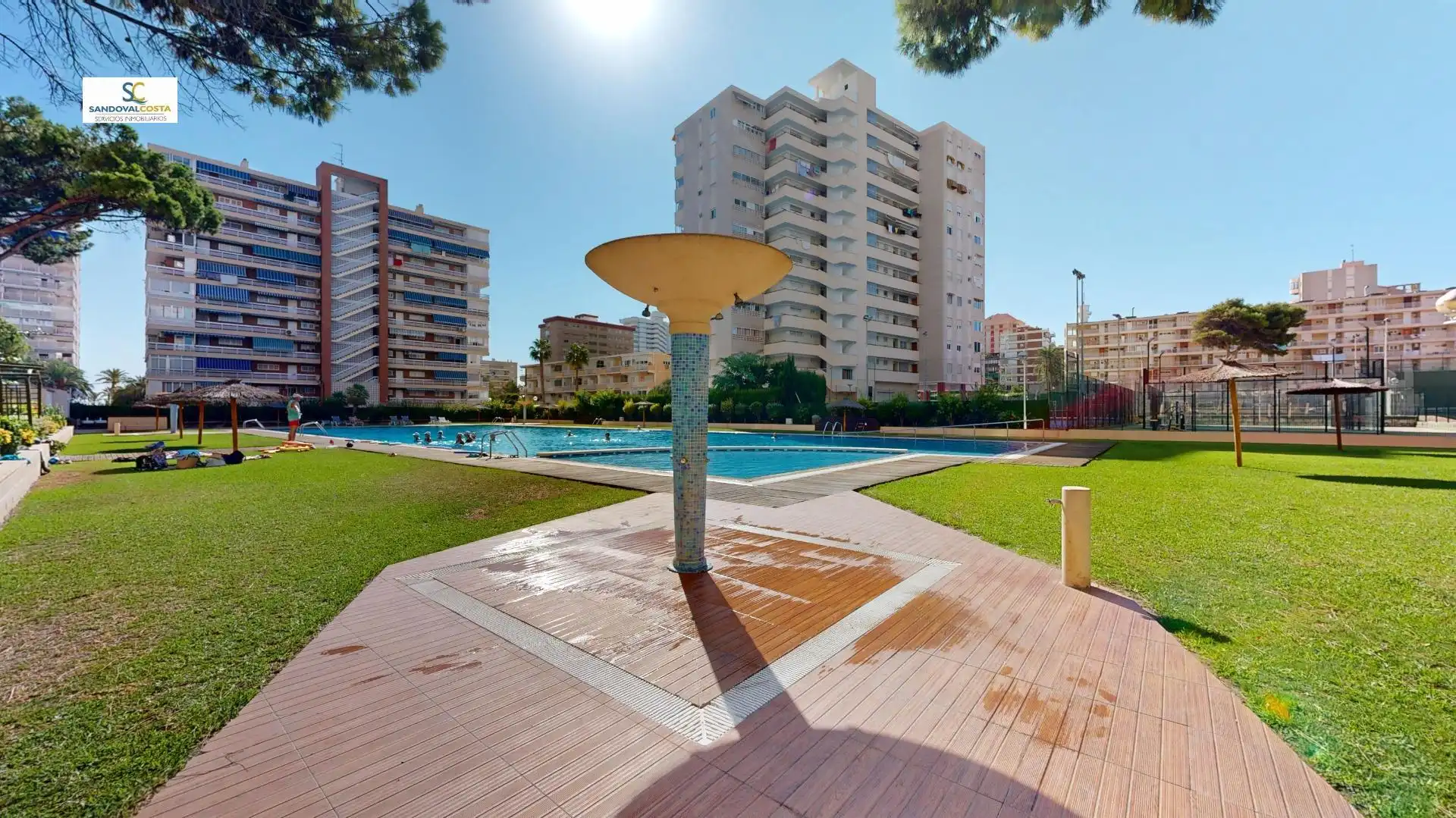 Schwimmbecken von Wohnung zum Verkauf in Alicante / Alacant mit Klimaanlage und Gemeinschaftspool