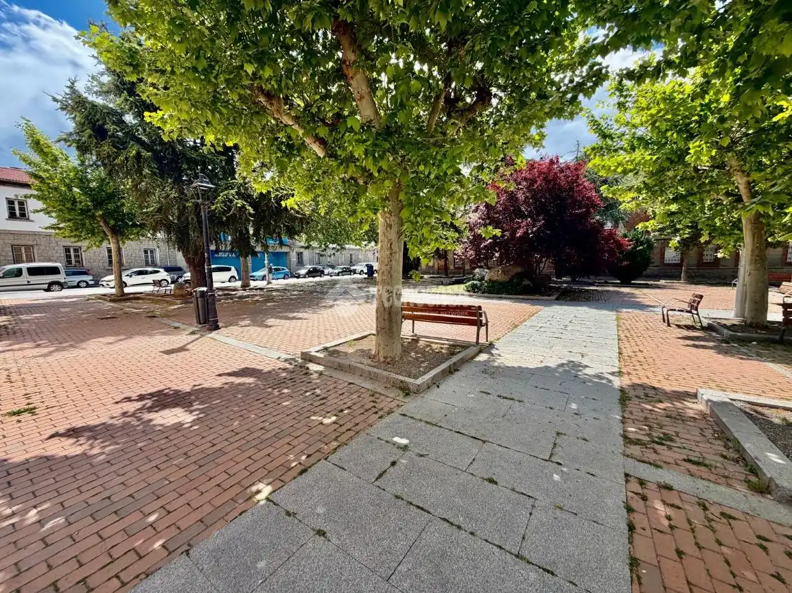 Vista exterior de Pis en venda en Ávila amb Calefacció