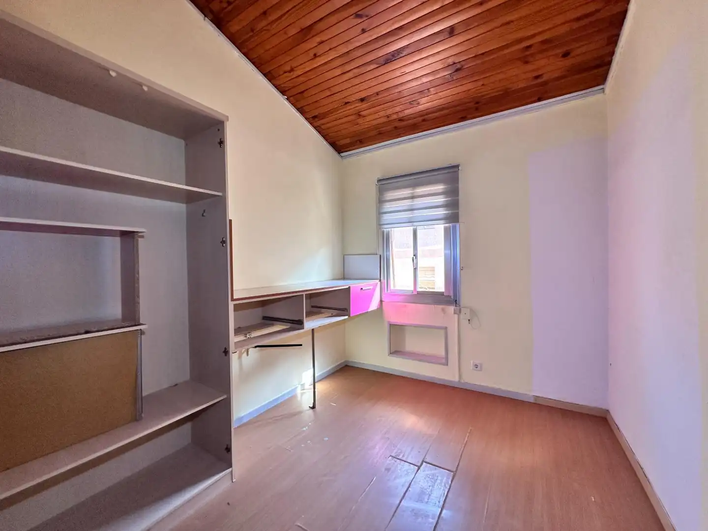 Dormitori de Pis en venda en Badalona amb Parquet
