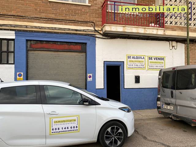 Local comercial en Alquiler en Calle Sierra de Alcubierre, 11 en San Mateo de Gállego