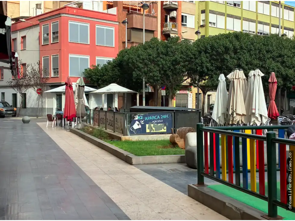 Locale commerciale in vendita a Centro, imagen 2