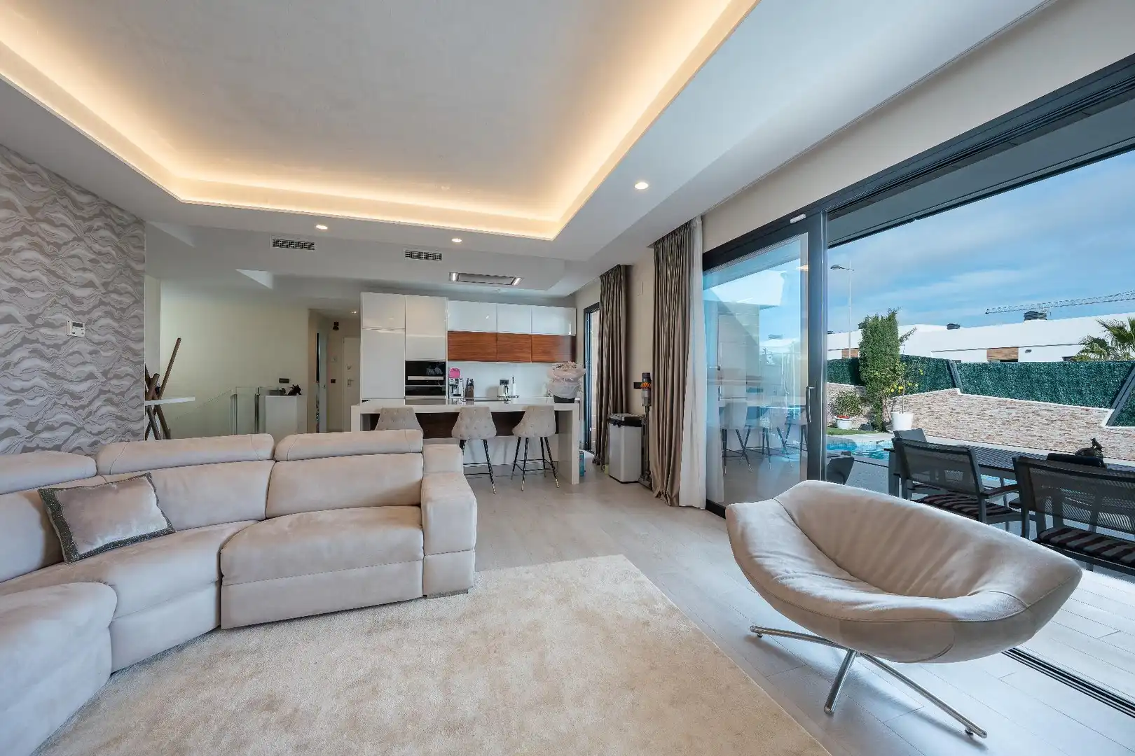 Sala d'estar de Casa o xalet de lloguer en Finestrat amb Aire condicionat, Calefacció i Jardí privat
