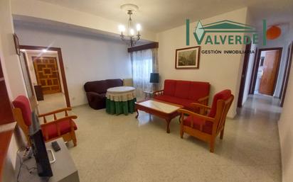 Living room of Flat to rent in  Granada Capital  with Balcony