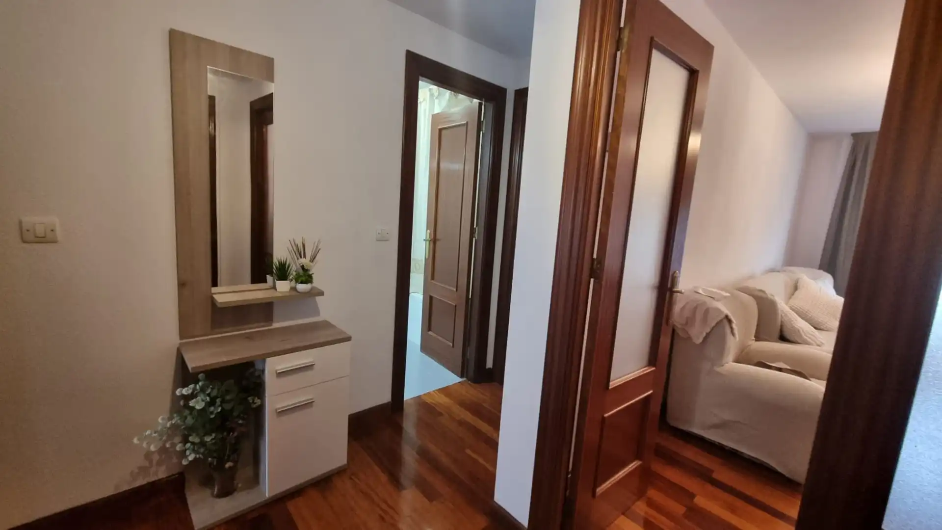 Piso de alquiler en El Astillero   con Calefacción, Parquet y Terraza