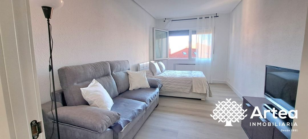 Dormitori de Apartament en venda en Bilbao  amb Calefacció