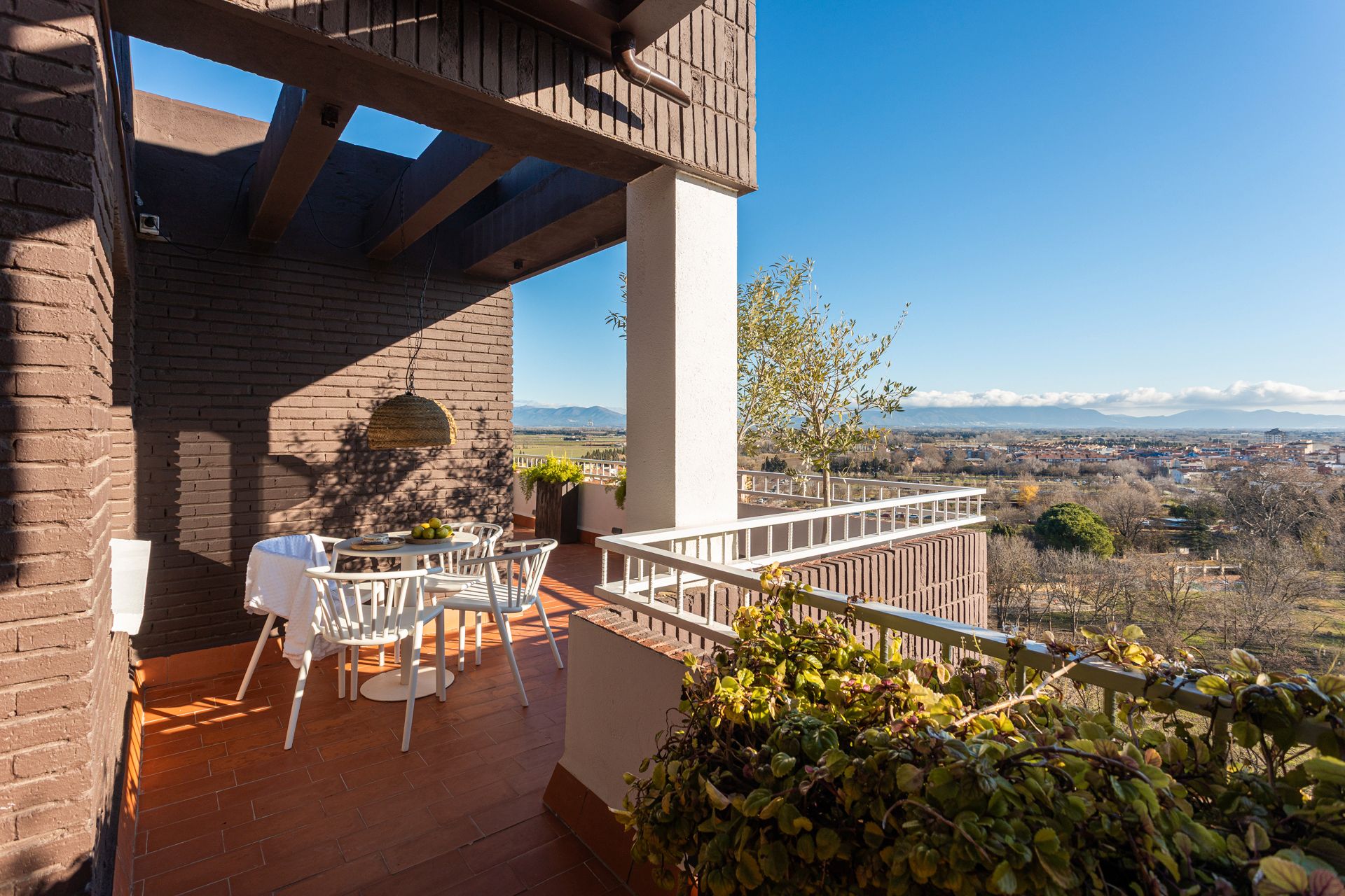 Terrace of Attic for sale in Figueres  with Air Conditioner, Heating and Parquet flooring