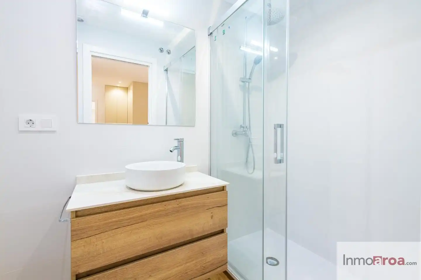 Bathroom of Flat for rent in Castellón de la Plana / Castelló de la Plana  with Air Conditioner, Heating and Furnished