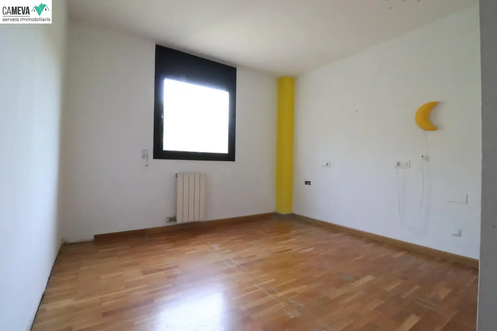 Bedroom of Flat for sale in Sabadell  with Air Conditioner, Heating and Storage room