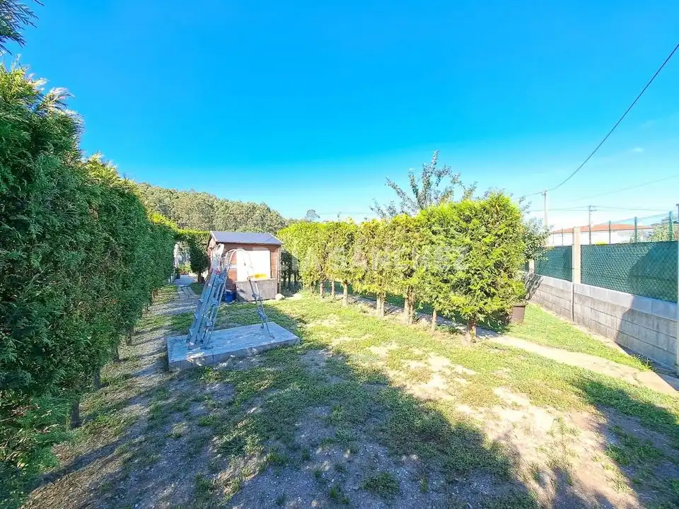 Land for sale in Boiro