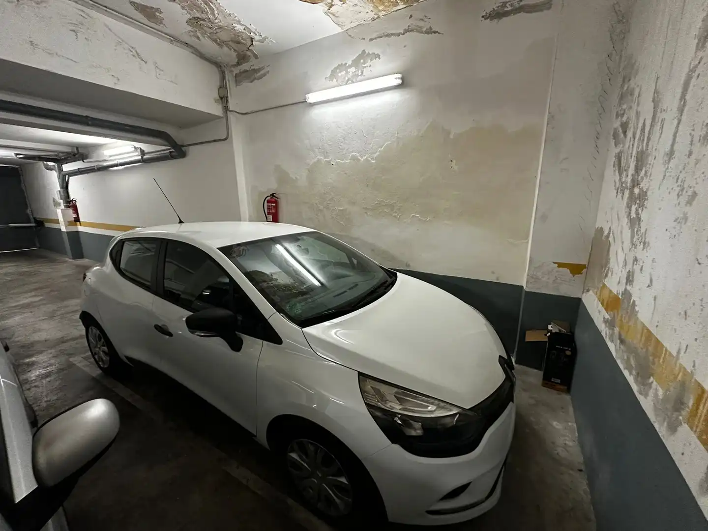 Parking of Flat for sale in Alicante / Alacant  with Air Conditioner, Heating and Furnished