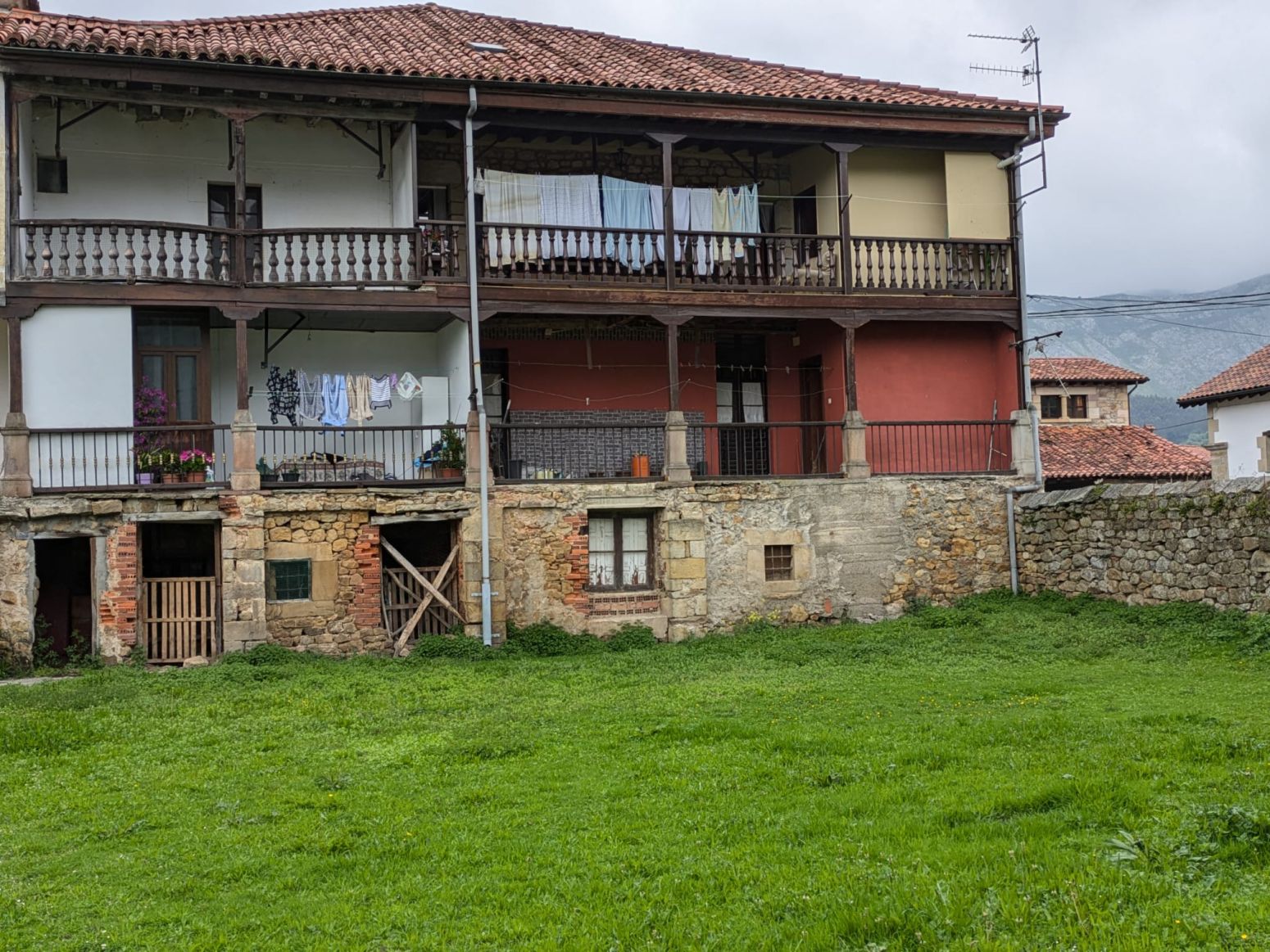 Exterior view of Flat for sale in San Felices de Buelna