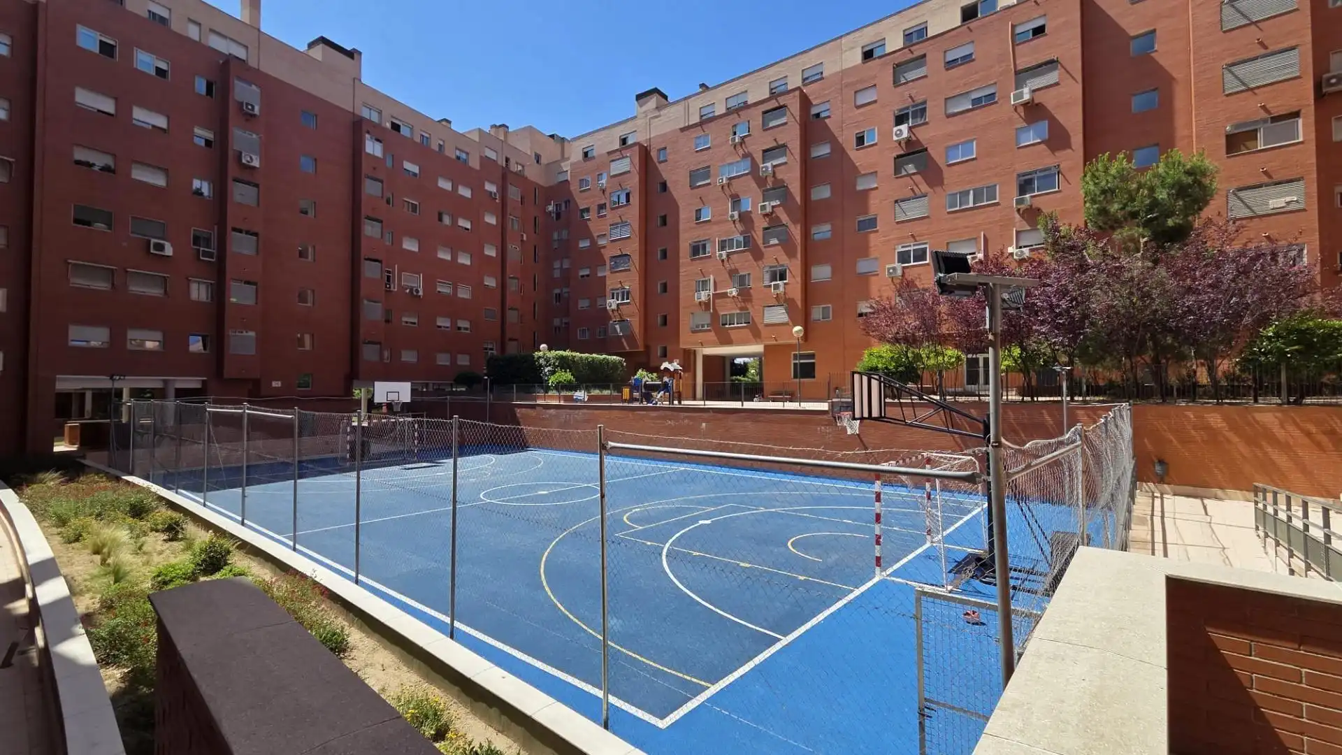 Vista exterior de Ático en venta en Madrid con Aire acondicionado, Calefacción y Parquet