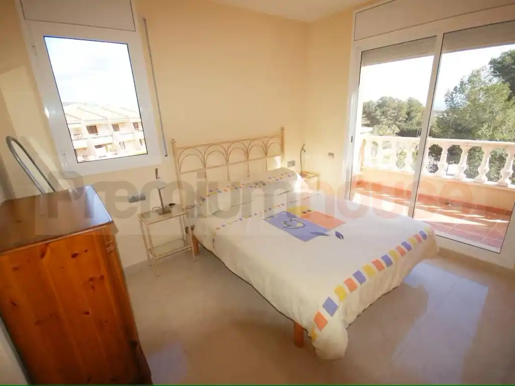 Detached house with pool for sale in Calle Farigola, imagen 6