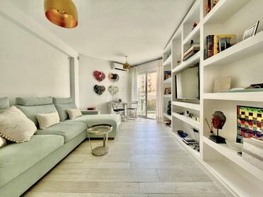 Apartament amb piscina en venda a Marina Botafoc - Platja de Talamanca