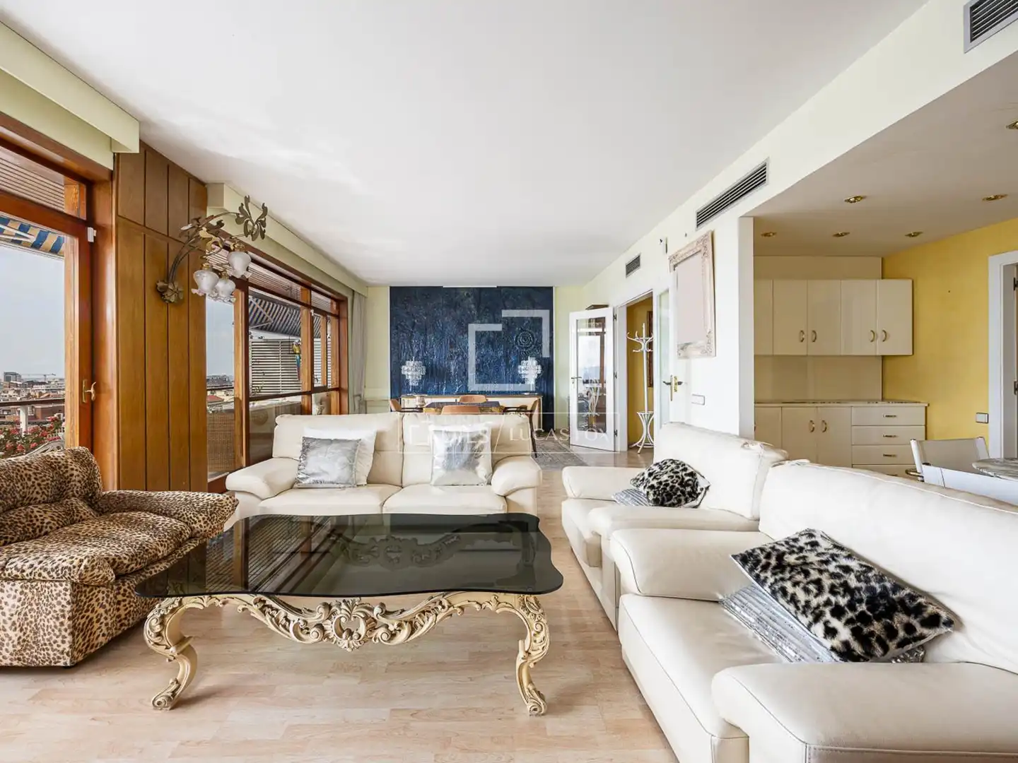 Living room of Flat for rent in Barcelona  with Air Conditioner, Heating and Furnished