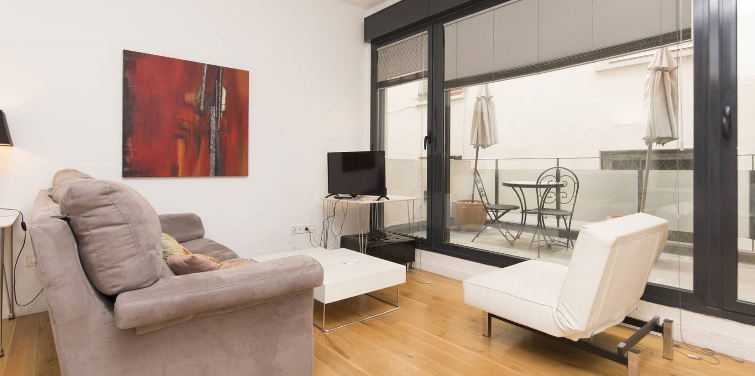 Living room of Flat to rent in  Madrid Capital  with Air Conditioner, Heating and Terrace