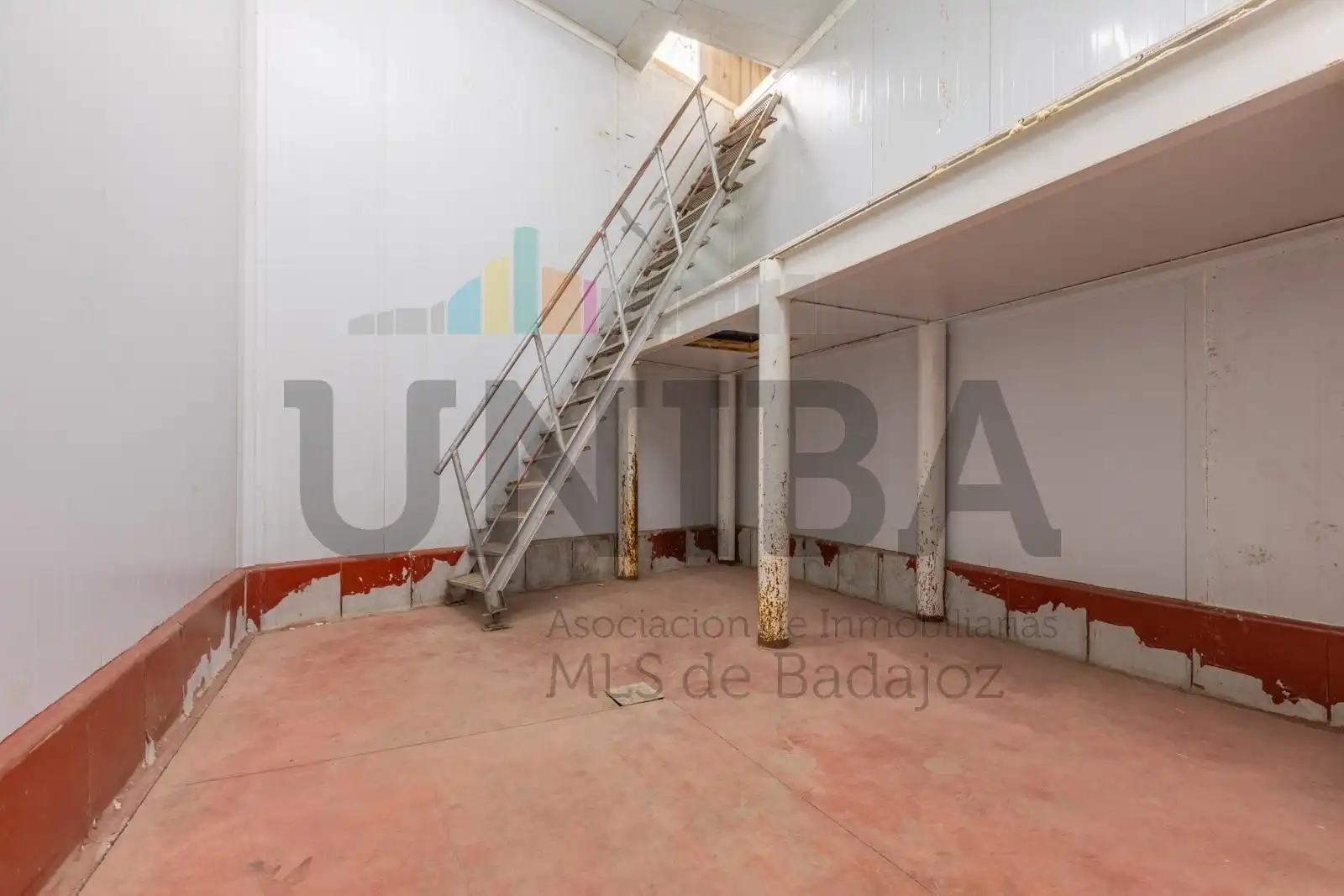 Industrial buildings for rent in La Garrovilla 