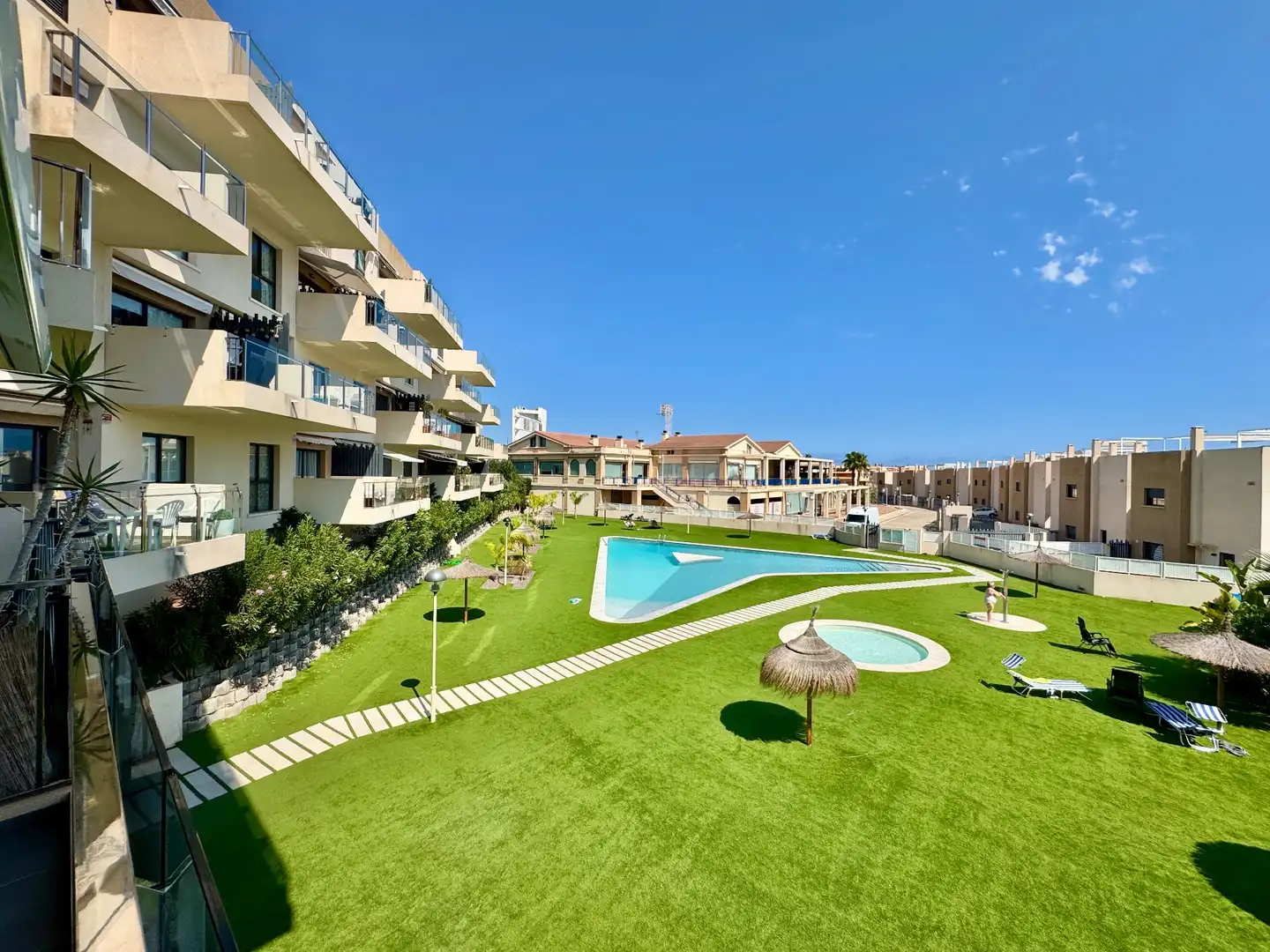 Piscina de Apartament en venda en Orihuela amb Jardí privat, Traster i Piscina