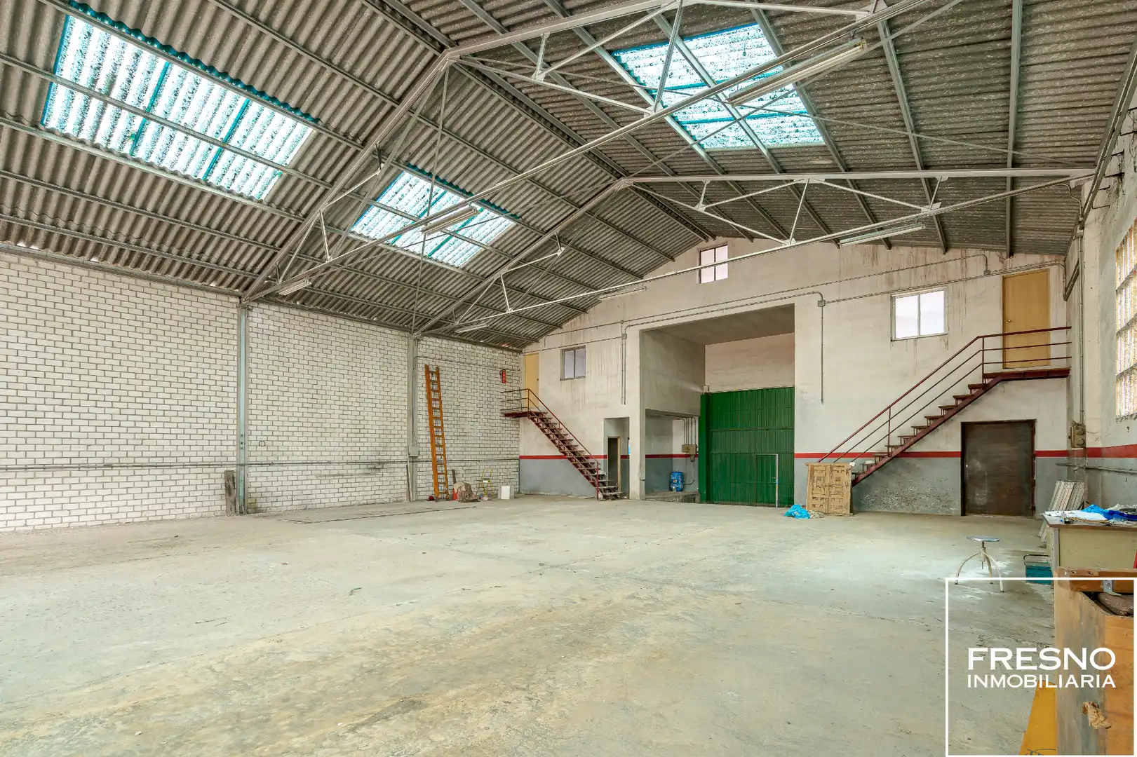 Industriegebäude zum Verkauf in Calle Hierro