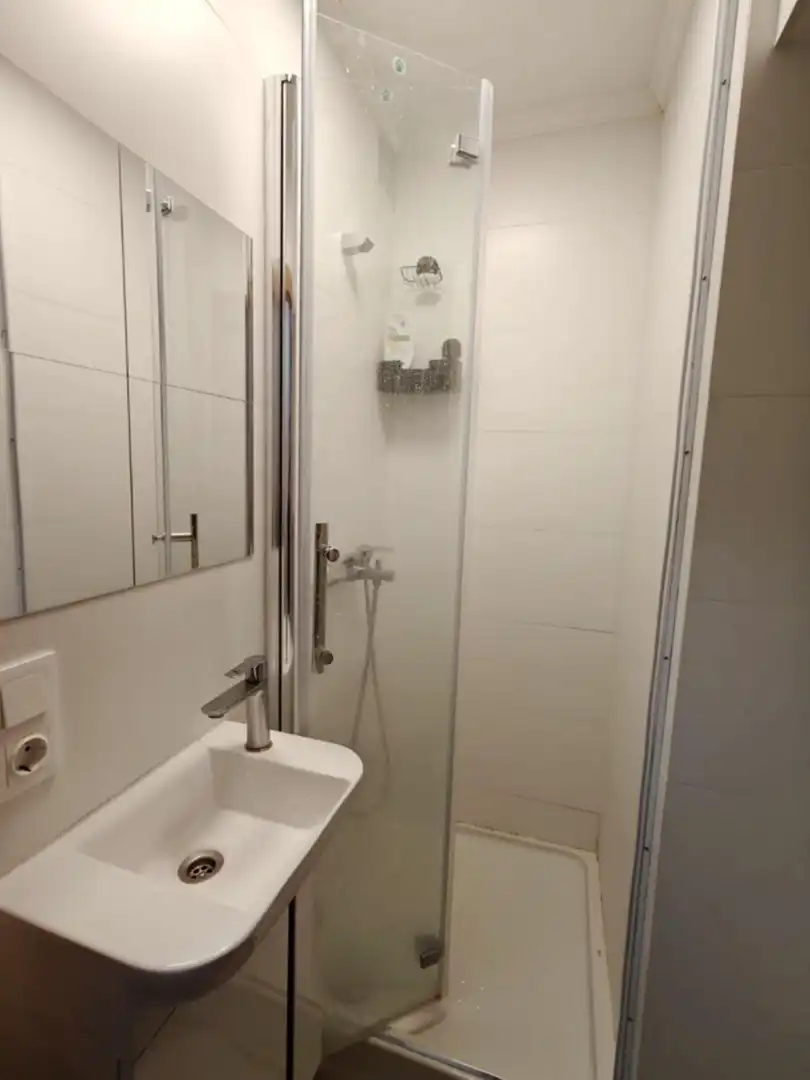 Bathroom of Flat for sale in Valencia  with Air Conditioner