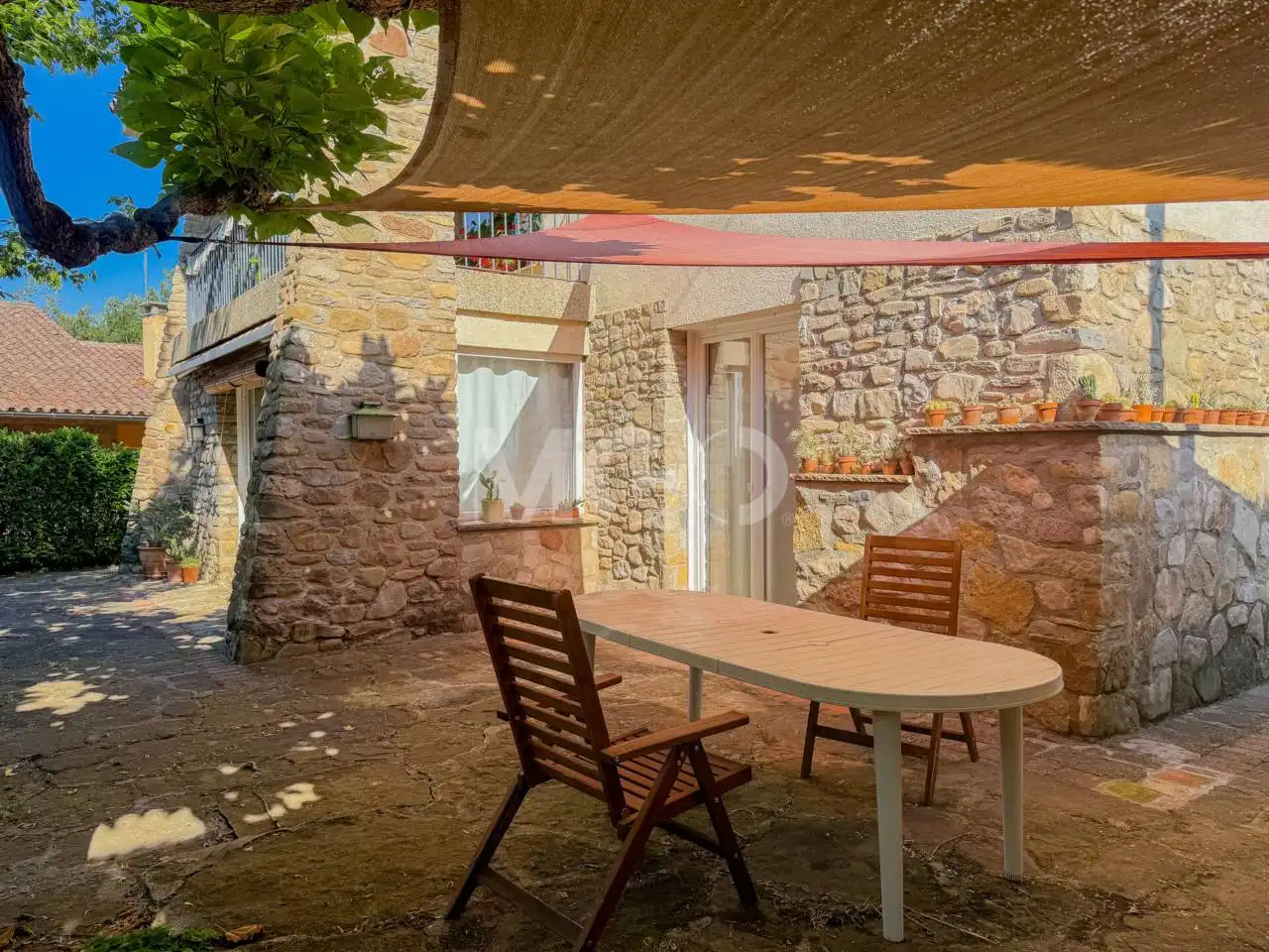 Terrassa de Casa o xalet en venda en Tavèrnoles amb Calefacció, Jardí privat i Parquet