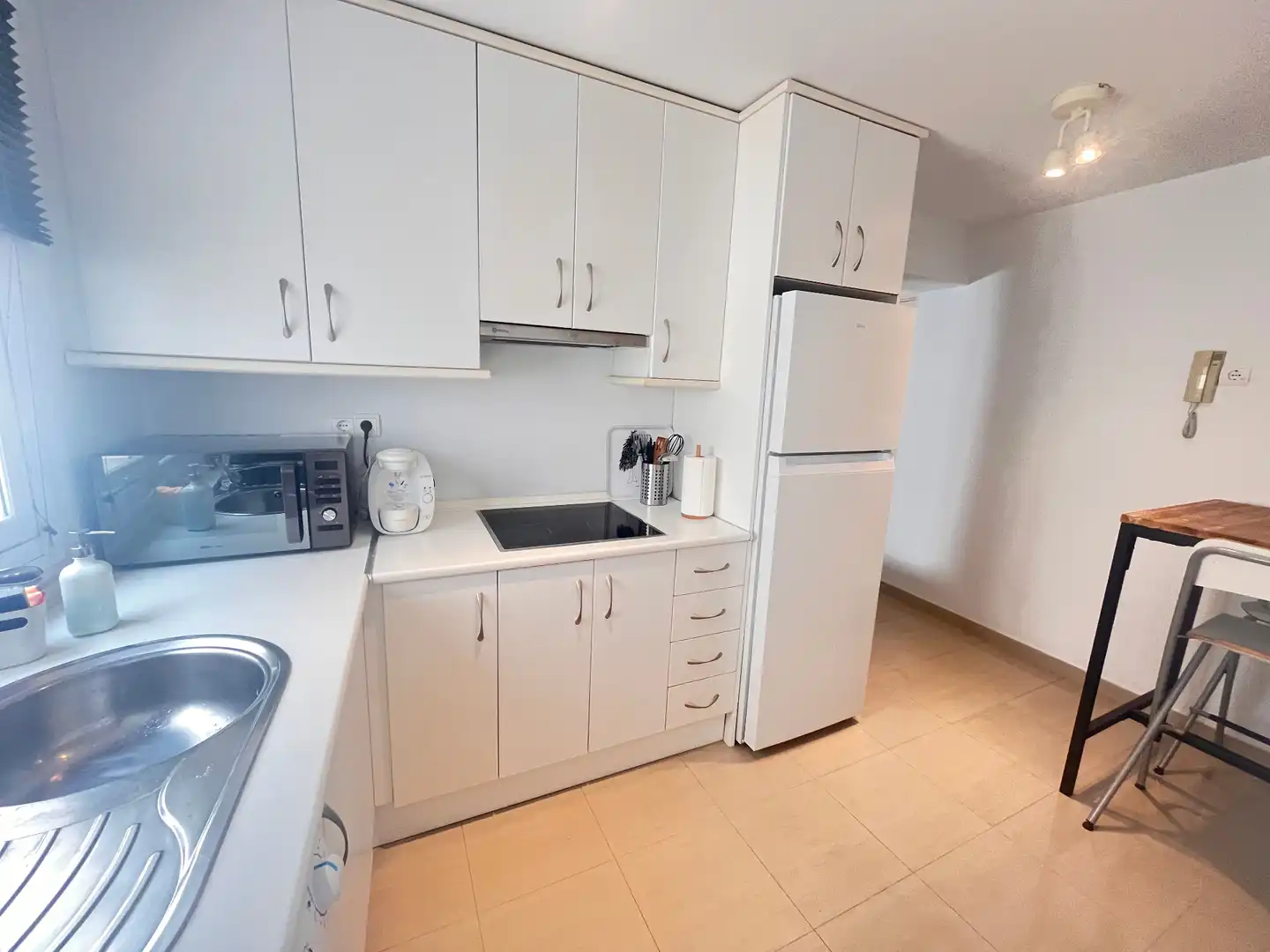 Kitchen of Study for rent in Marbella  with Air Conditioner, Furnished and Oven
