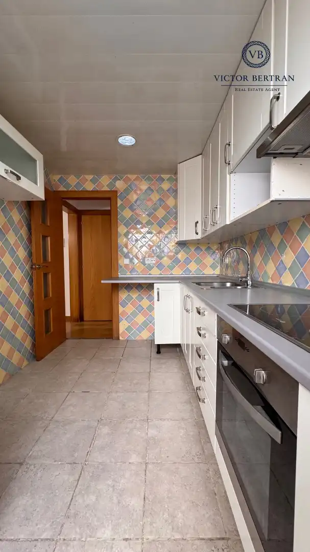Cocina de Ático en venta en Premià de Mar con Calefacción, Parquet y Terraza