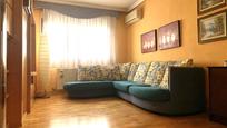 Living room of Flat to rent in  Madrid Capital  with Air Conditioner, Heating and Furnished