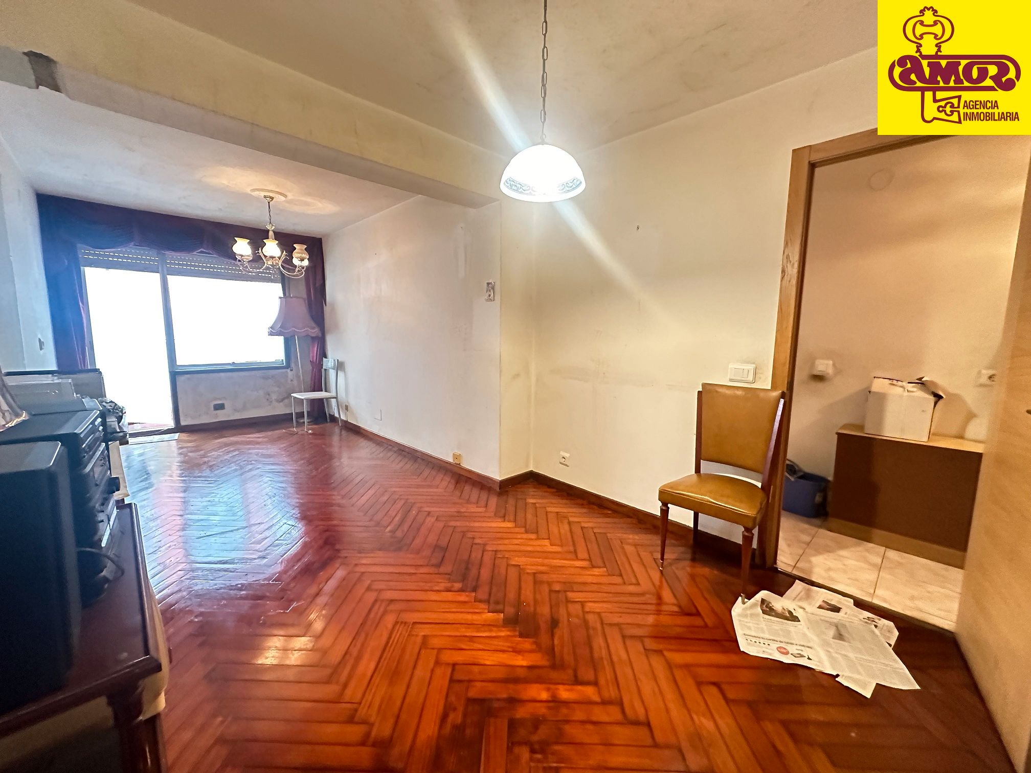 Living room of Flat for sale in Santiago de Compostela 