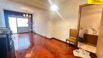 Living room of Flat for sale in Santiago de Compostela 