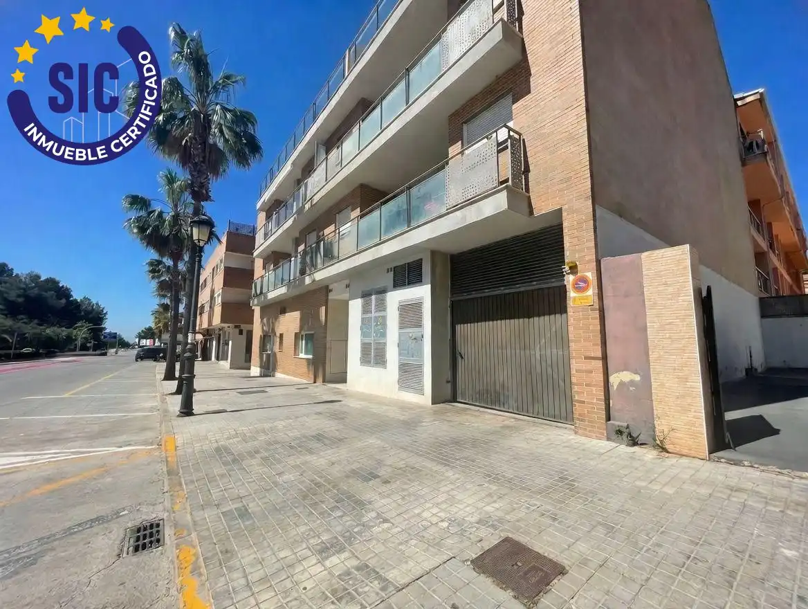 Vista exterior de Residencial en venta en Náquera