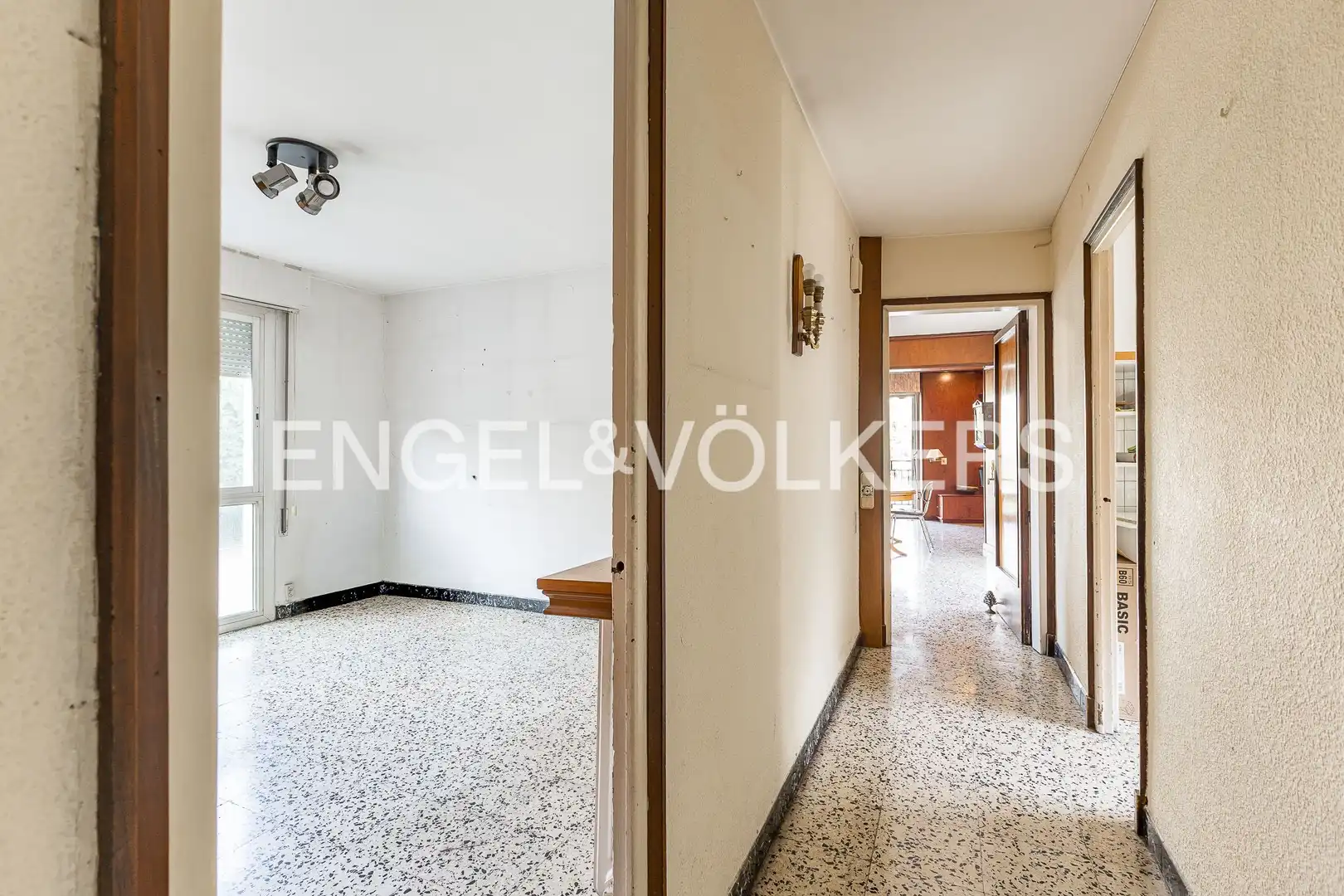 Flat for sale in Tarragona  with Air Conditioner and Heating