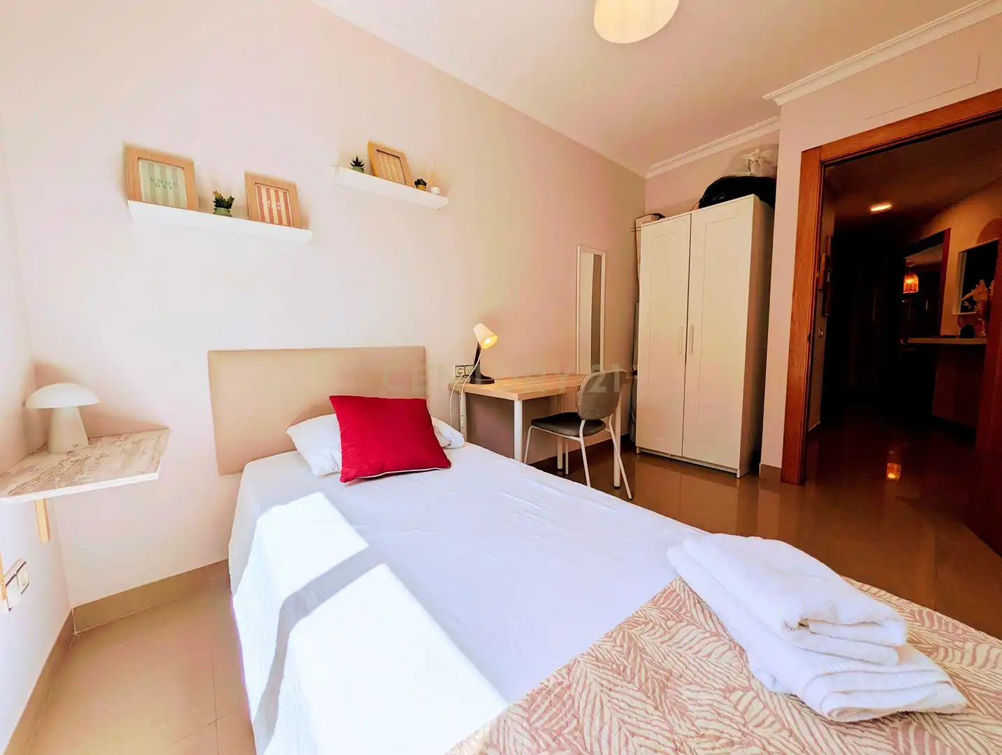 Habitación de Piso en venta en Berja con Aire acondicionado