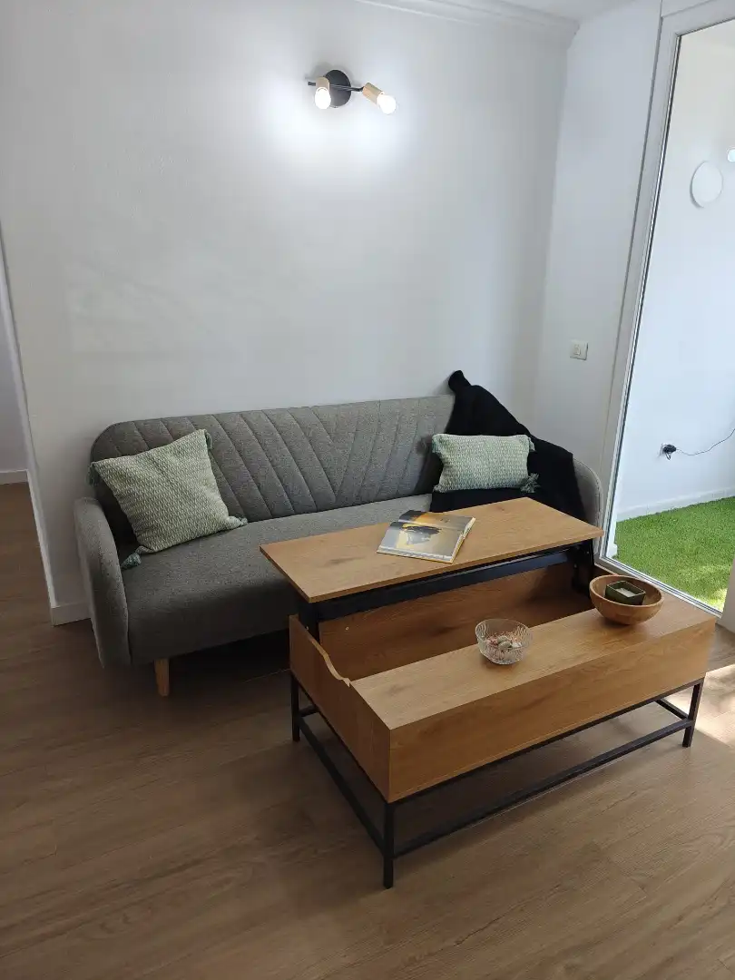Sala d'estar de Estudi en venda en San Miguel de Abona amb Parquet, Terrassa i Moblat