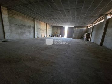 Nave industrial in vendita a Calle Río Turia