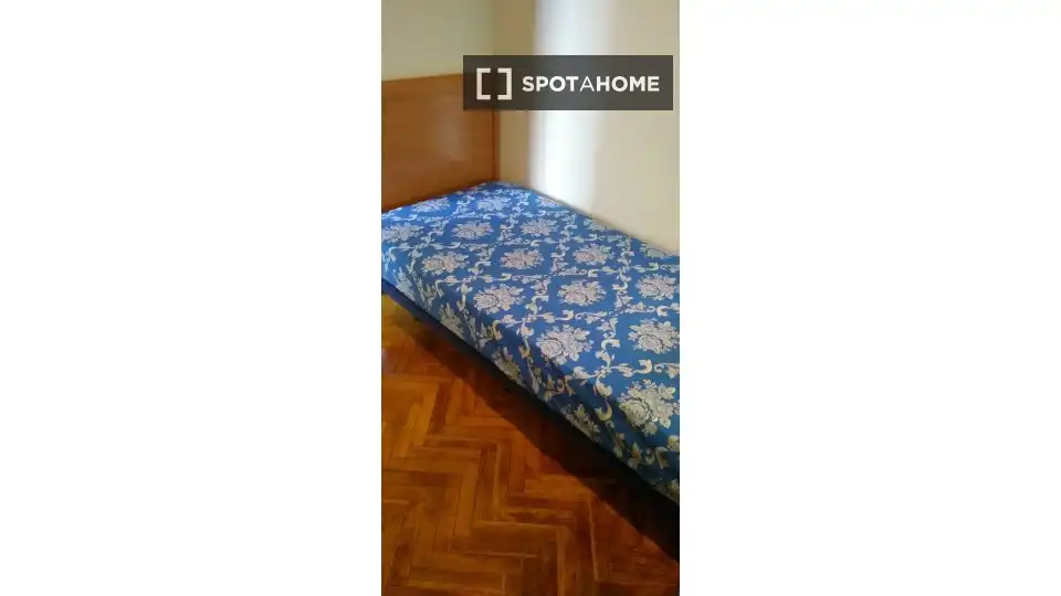 Room in Rosas - Musas