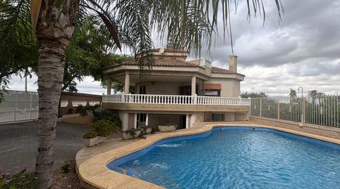 Magnífico chalet en venta en Catral (Alicante).