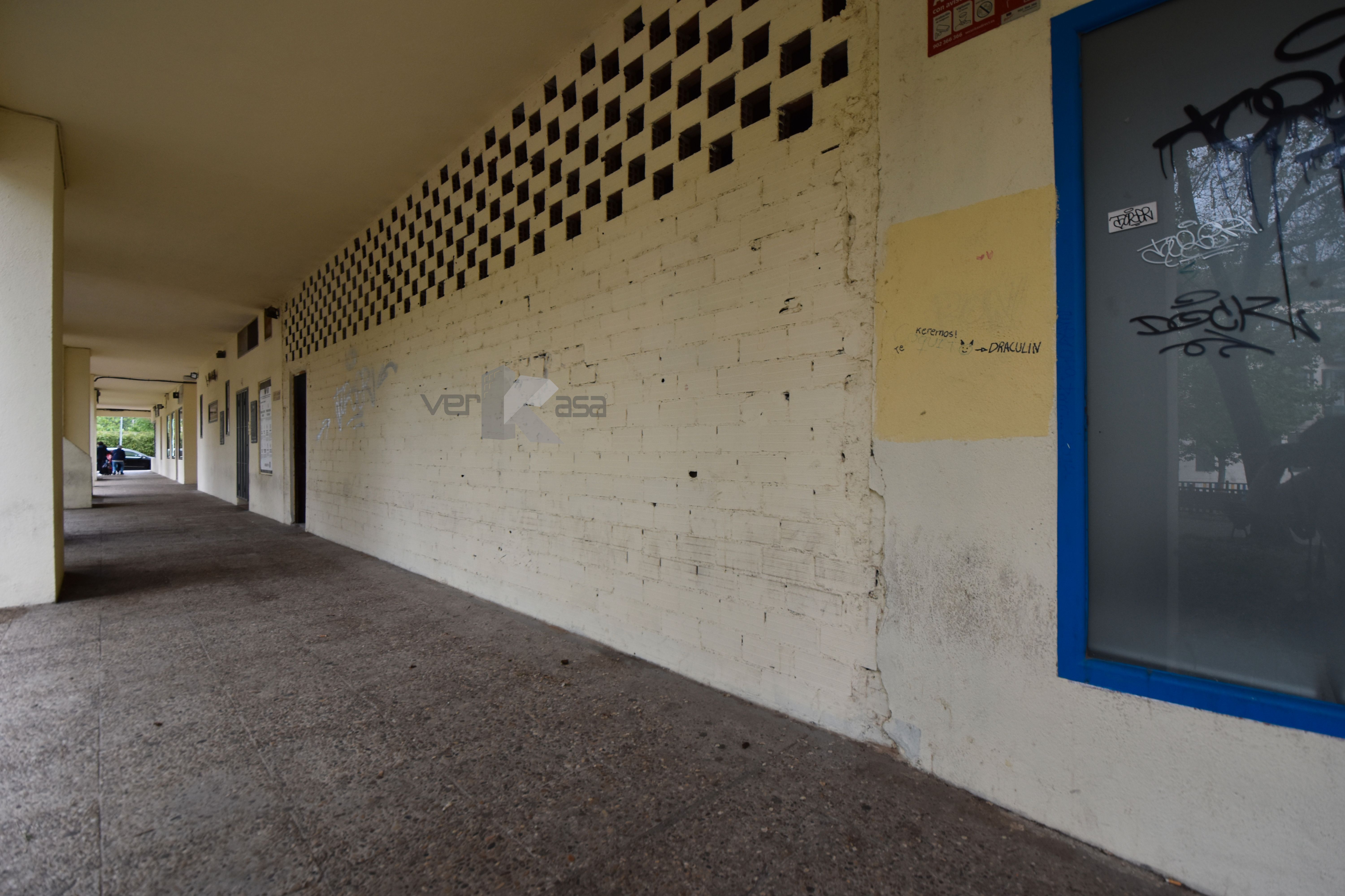 Premises to rent in Pinto