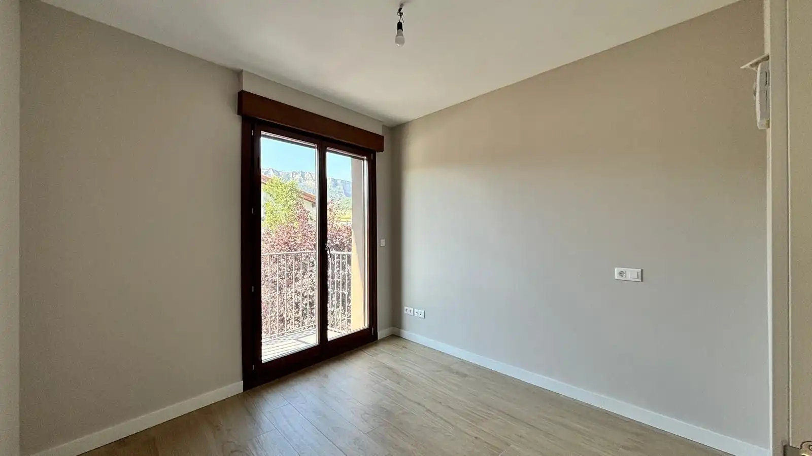 Habitación de Piso en venta en Urduña / Orduña con Calefacción, Terraza y Trastero