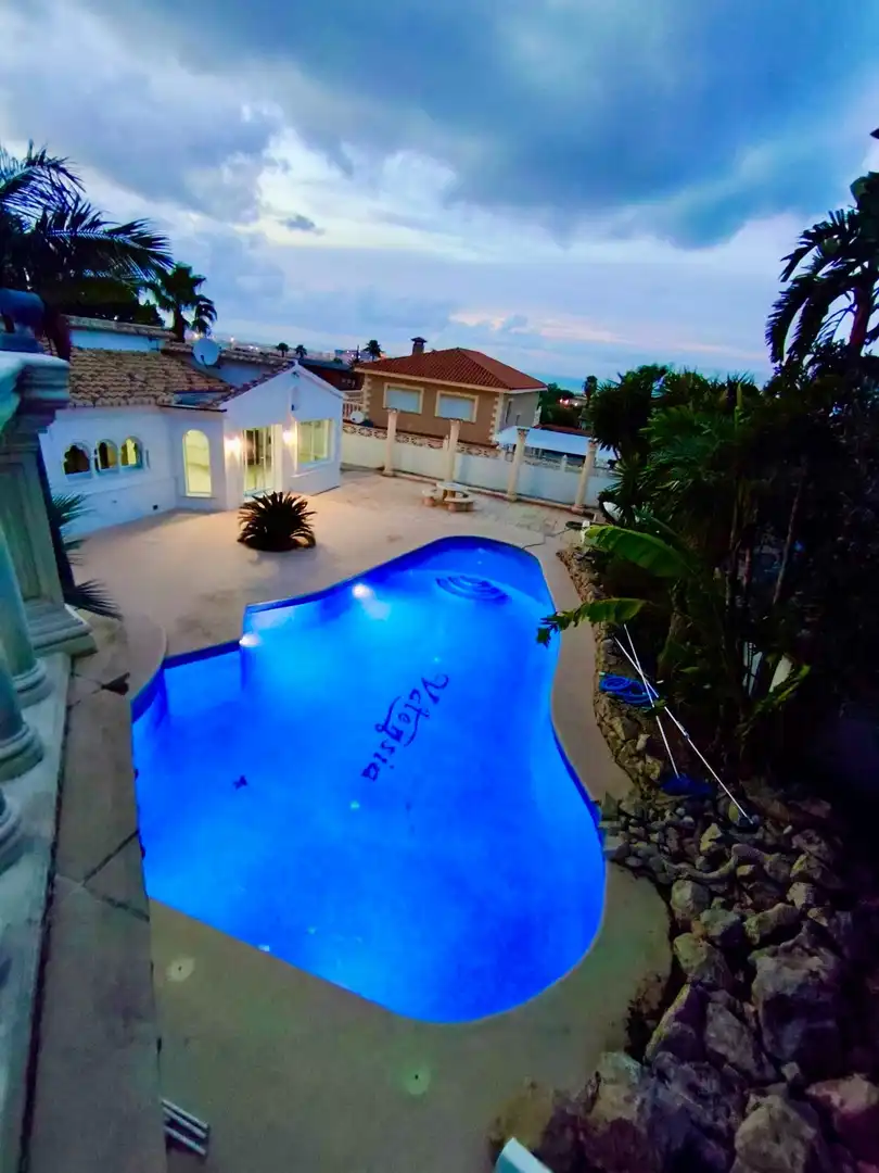 Casa con piscina en venta en El Montgó, imagen 3