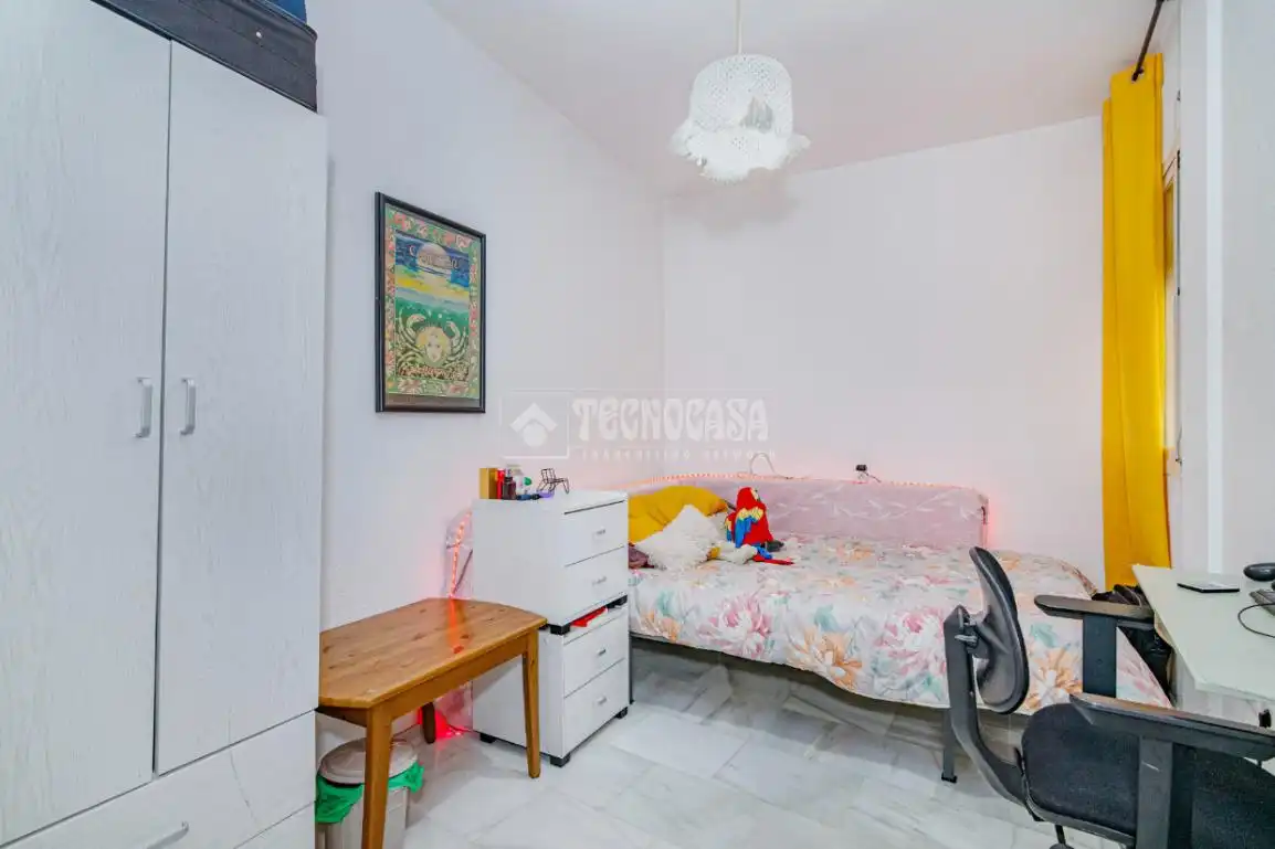 Schlafzimmer von Wohnung zum Verkauf in Lucena mit Klimaanlage, Terrasse und Abstellraum