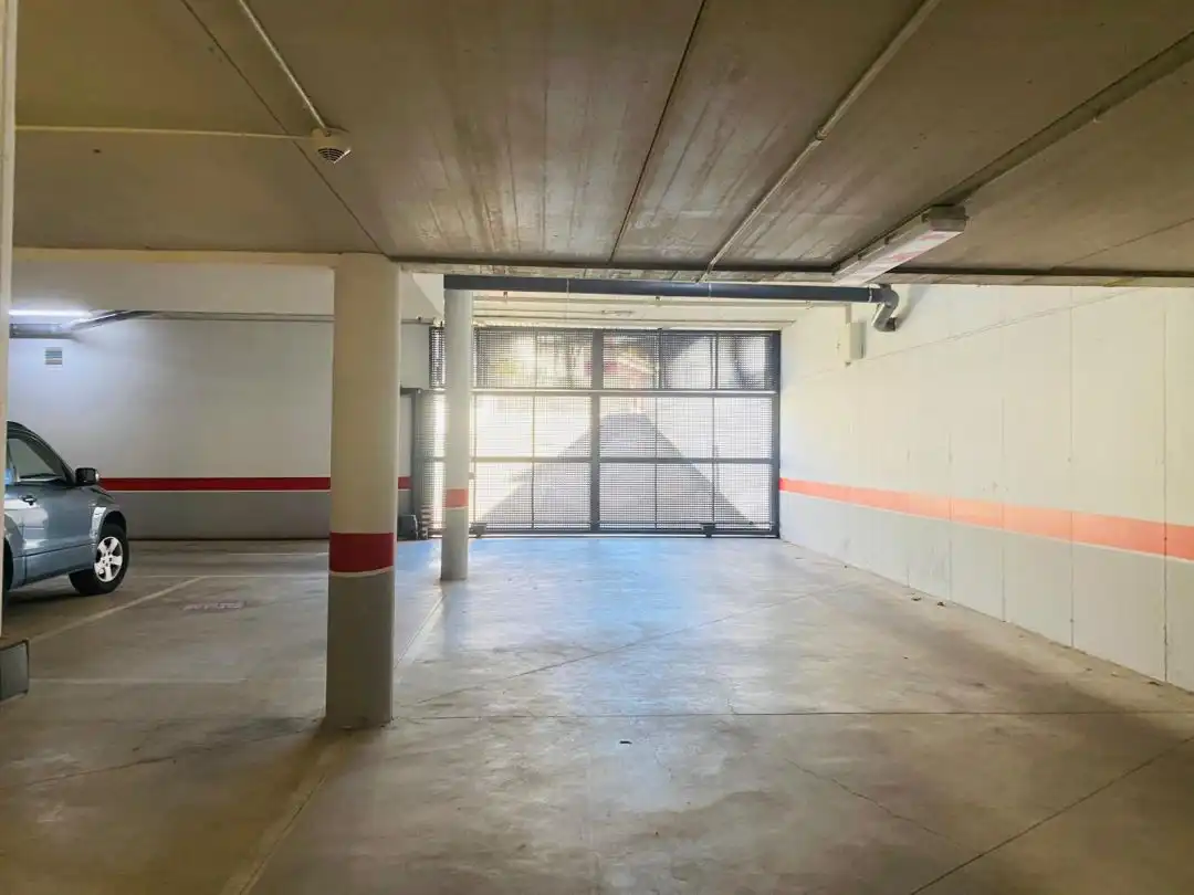 Parking de Piso en venta en Ezcaray con Calefacción, Jardín privado y Terraza