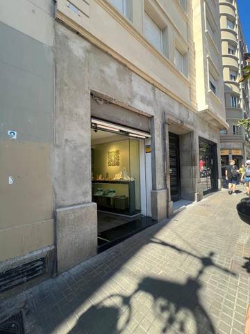 Local comercial en Alquiler en GRAN DE GRACIA en Vila de Gràcia