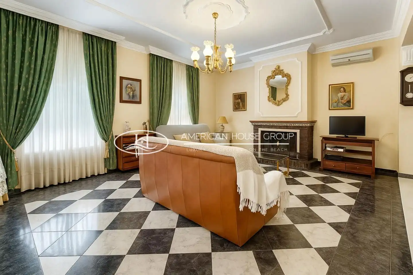 Sala d'estar de Casa o xalet en venda en Núcleo urbano