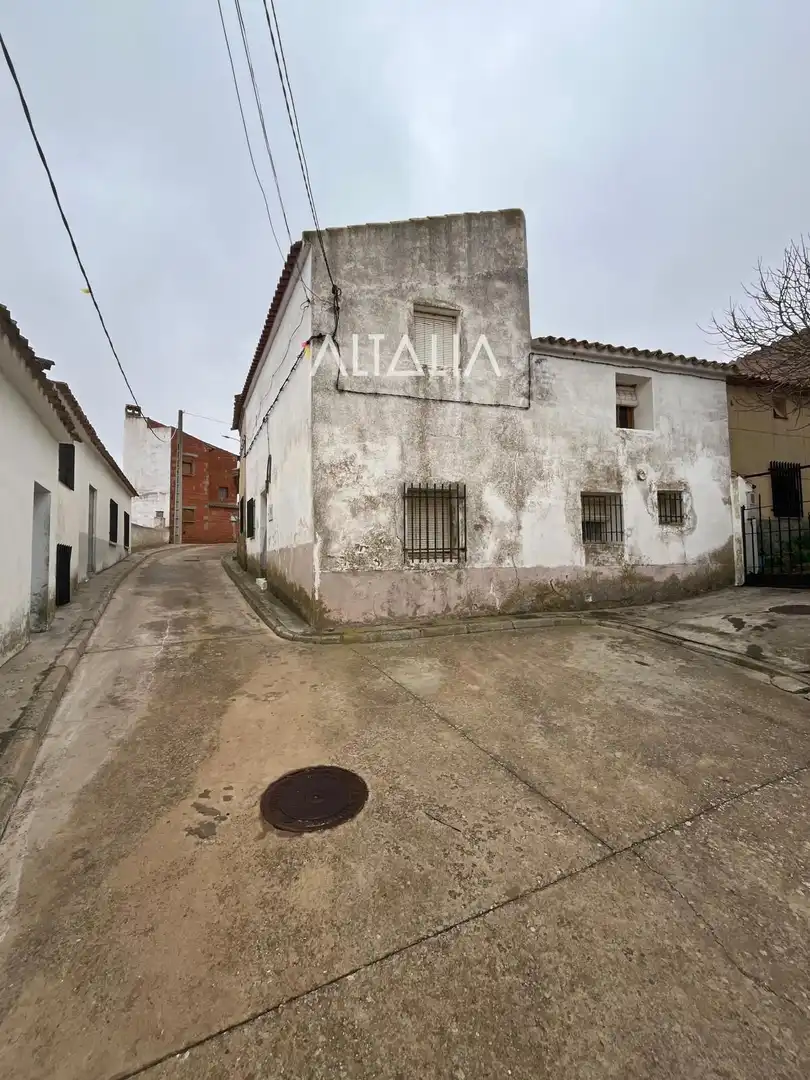 Exterior view of Houses for sale in Torrubia del Castillo